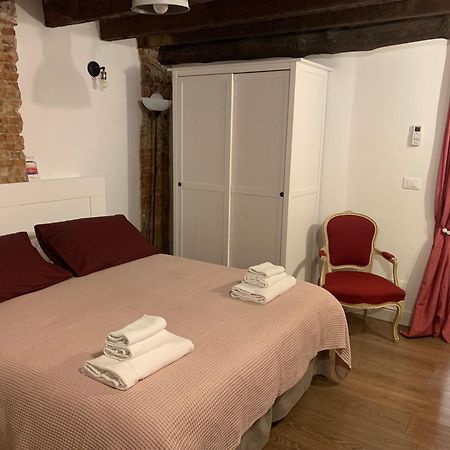 Casa Cimella, Un Nido Nel Cuore Del Porto Antico Cod Citra 010025-Lt-2629 Генуа Екстериор снимка